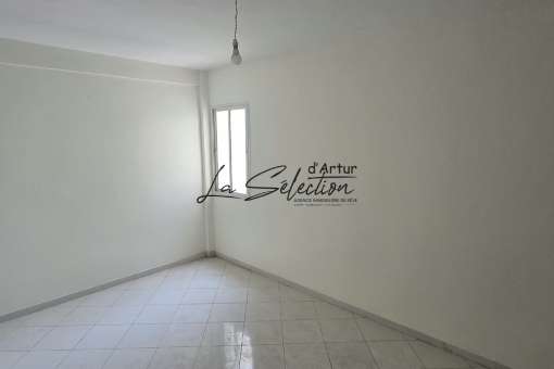 Appartement dernier étage vide à Louer
